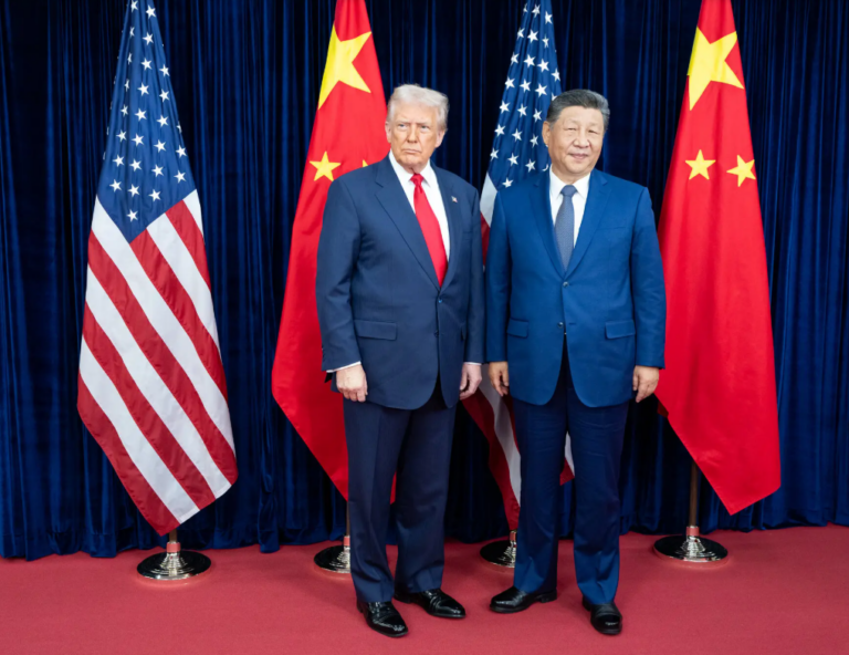 Gigantes en Diálogo: EE.UU. y China Navegan Hacia una Nueva Era de Cooperación