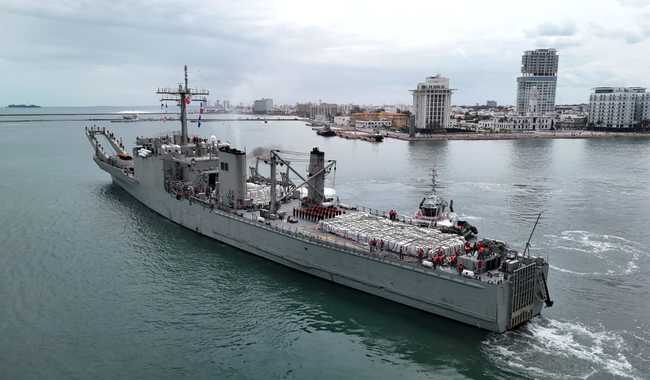 México envía 1,193 toneladas de ayuda a Cuba en buques de la Armada