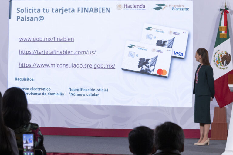 Gobierno mexicano fortalece apoyo a 40 millones de paisanos: remesas, salud y vivienda sin fronteras.