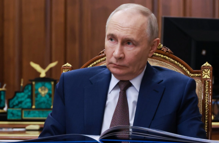 Putin teje la paz en el Golfo: cuatro llamadas en un día para frenar la guerra total