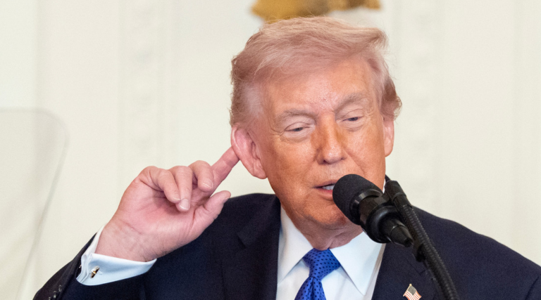  Trump arremete contra los “dementes” demócratas: “Solo critican el ataque a Irán porque yo lo ordené”