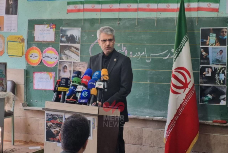 Irán entierra a 787 mártires y clama venganza: “Nuestro líder se sacrificó para preservar la patria”.