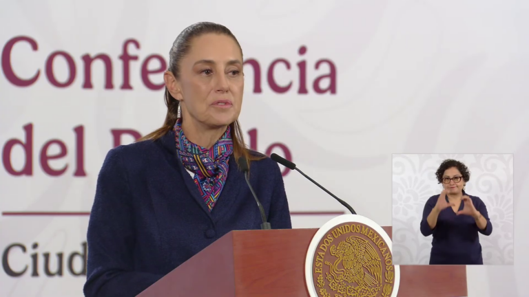 Sheinbaum arremete contra funcionarios que usaban dinero público para seguros privados: “Eso se acaba con la 4T”.