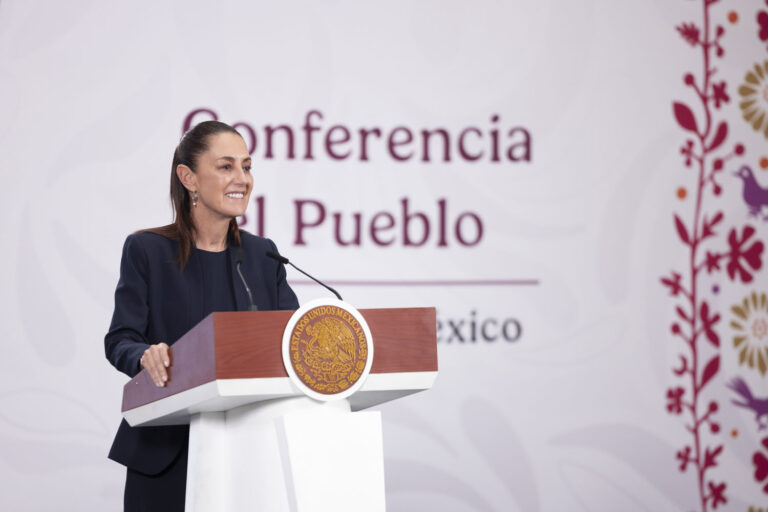 Gasolina a 24 pesos gracias a subsidio semanal de 5 mil millones