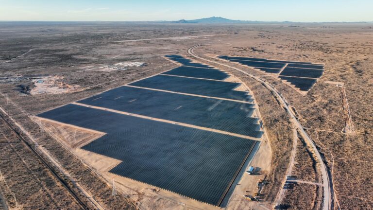 México entierra el modelo anterior y lanza 51 proyectos eléctricos