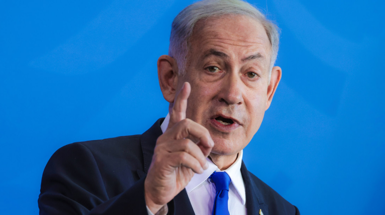 Netanyahu ordena negociar con Líbano mientras sus bombas aún caen