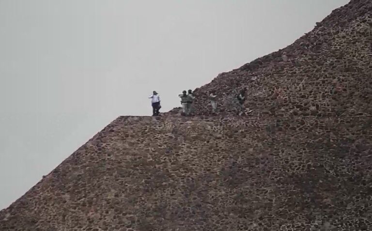 Balacera en Teotihuacán: 13 heridos de 5 países y un agresor suicida