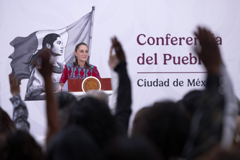 Sheinbaum desmonta la agenda de ayuso: “la derecha méxicana busca legitimidad en el colonialismo”
