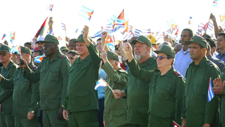 250 mil al grito de La Habana: Díaz-Canel lidera el rugido contra la acusación mortal a Raúl Castro