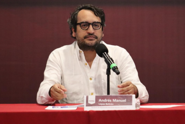 El hijo de AMLO deja su cargo en Morena y se lanza por una diputación