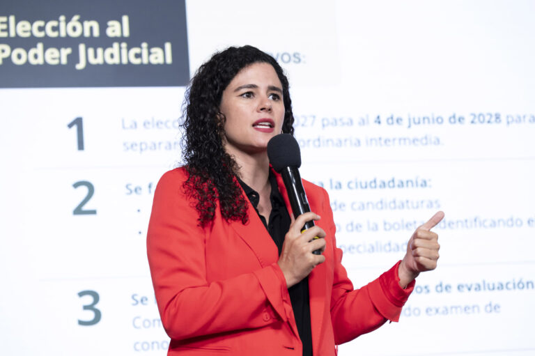 Tres reformas para blindar la democracia: Luisa María Alcalde presenta los cambios
