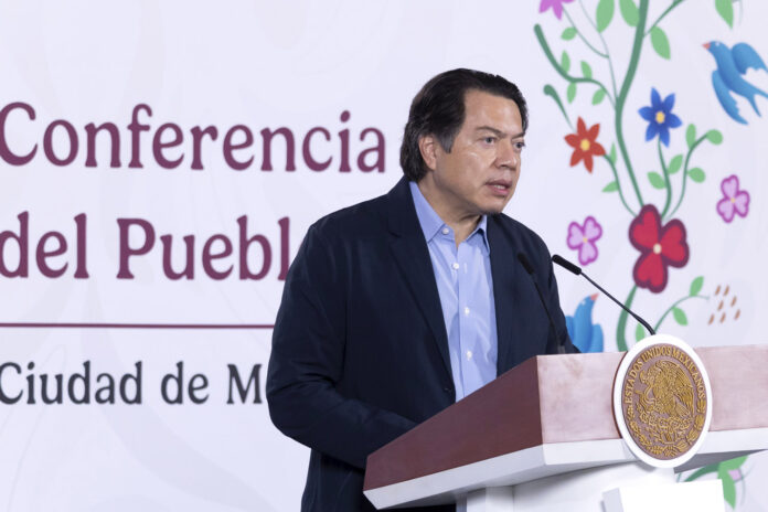 2026-06-09_Conferencia_de_prensa_matutina_-_Palacio_Nacional_03_JCB