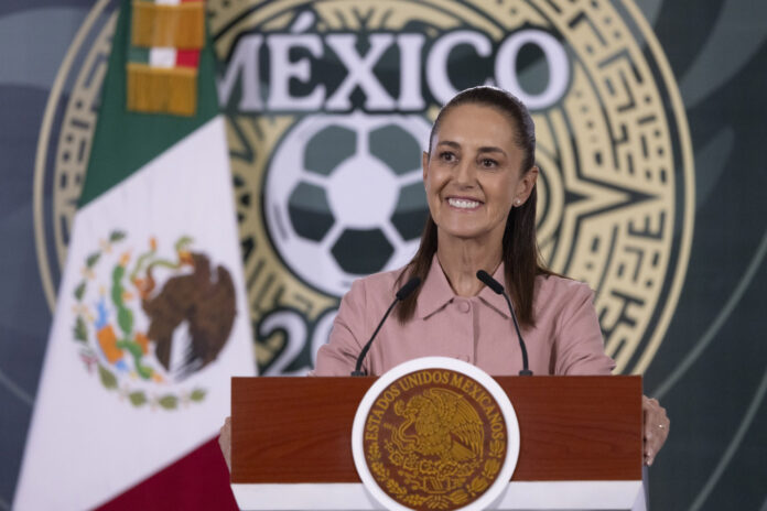 2026-06-11_Conferencia_de_prensa_matutina_-_Palacio_Nacional_01_CRM
