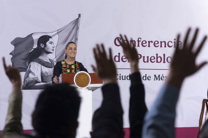 2026-06-19_Conferencia_de_prensa_matutina_-_Palacio_Nacional_05_JCB
