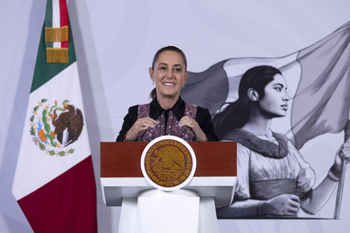 2026-06-23_Conferencia_de_prensa_matutina_-_Palacio_Nacional_02JCB