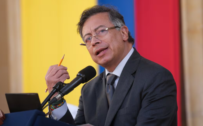 Petro denuncia “fraude comprobado” en elecciones de Colombia y ofrece pruebas