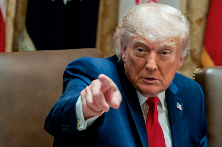 Trump reactiva la guerra comercial: nuevos aranceles del 12.5% a 60 países