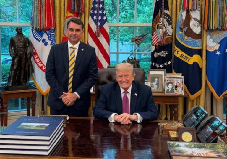 Trump teje su “patio trasero limpio de comunistas” con apoyos en Colombia y Brasil