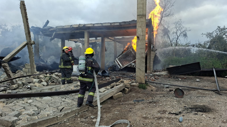 Explosión en Tepeaca: cuatro pipas de gas LP estallan y evacuan a 2 mil personas