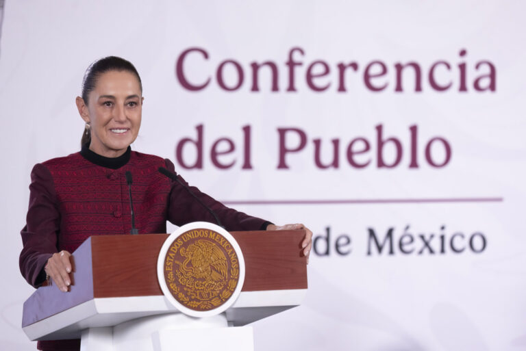 Sheinbaum acusa campaña: “mentiras” sobre amenazas a Ecuador antes del Tri
