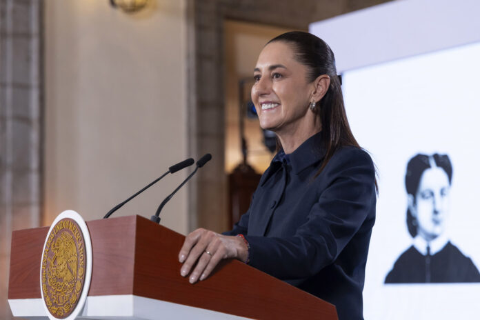 2026-07-13_Conferencia_de_prensa_matutina_-_Palacio_Nacional_02_JCB