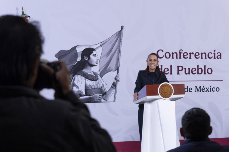 Sheinbaum llama a cerrar filas; partidos chocan por denuncias contra ICE