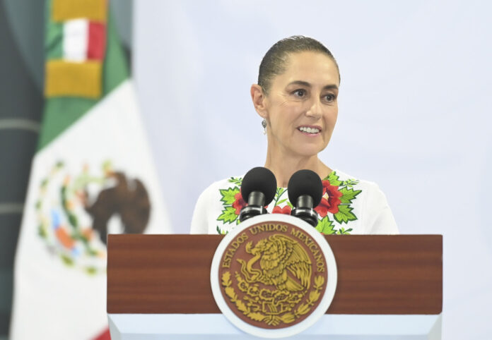 2026-07-17_Conferencia_de_prensa_matutina._Tulum__Quintana_Roo_02_SLE