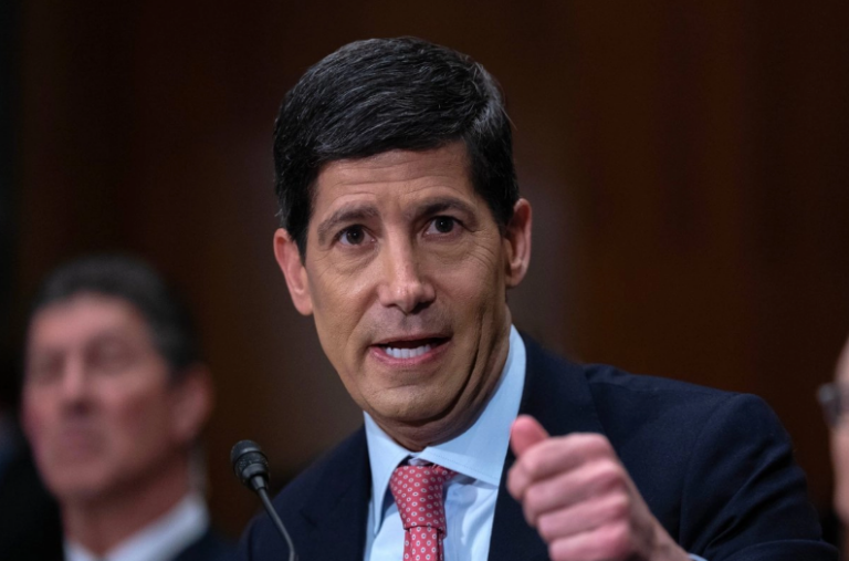 Warsh esquiva preguntas clave: IA, Trump y la persistencia de la inflación